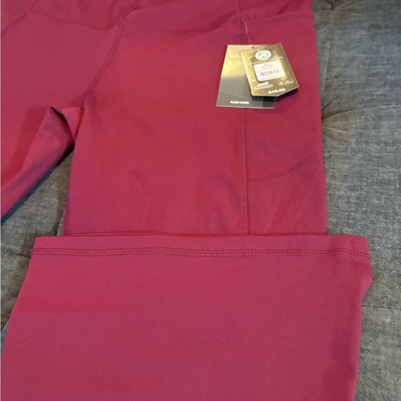 Women’s Athletic Works Maroon Set, Size XL, *Brand New* - Picture 5 of 6